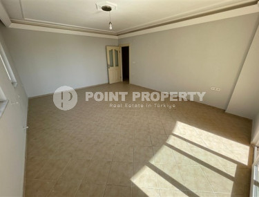 Spacious apartment 115 m2, in a four-story building 450 meters from the center of Alanya, unfurnished-id-2643-photo-2