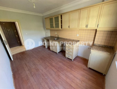 Spacious apartment 115 m2, in a four-story building 450 meters from the center of Alanya, unfurnished-id-2643-photo-5