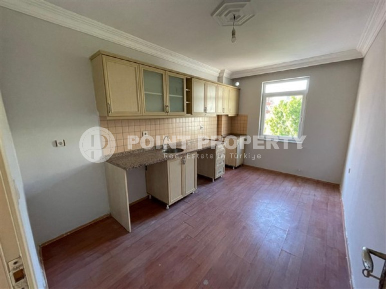 Spacious apartment 115 m2, in a four-story building 450 meters from the center of Alanya, unfurnished-id-2643-photo-6