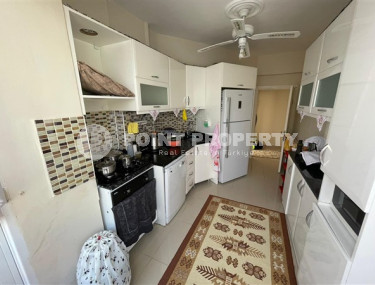 Well-kept four-room apartment, large area 130 m2, 150 meters from the very center of Alanya-id-2644-photo-5