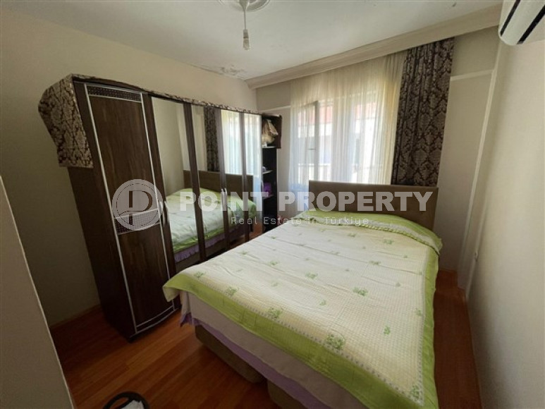 Well-kept four-room apartment, large area 130 m2, 150 meters from the very center of Alanya-id-2644-photo-7