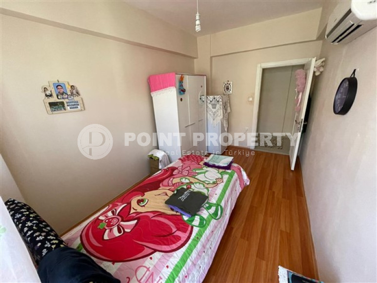 Well-kept four-room apartment, large area 130 m2, 150 meters from the very center of Alanya-id-2644-photo-10