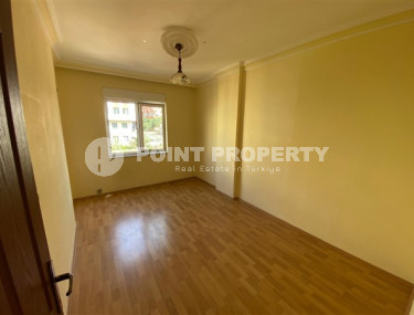 Bright apartment 3+1, 165 m2, in the center of Alanya, Kadipasha district, with two bathrooms and two balconies-id-2645-photo-5