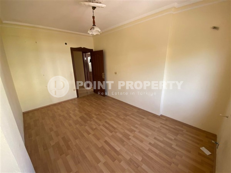 Bright apartment 3+1, 165 m2, in the center of Alanya, Kadipasha district, with two bathrooms and two balconies-id-2645-photo-6