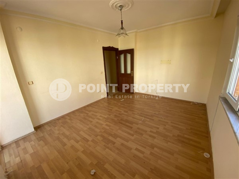 Bright apartment 3+1, 165 m2, in the center of Alanya, Kadipasha district, with two bathrooms and two balconies-id-2645-photo-7