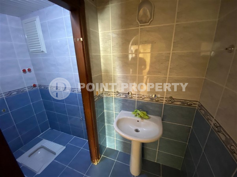 Bright apartment 3+1, 165 m2, in the center of Alanya, Kadipasha district, with two bathrooms and two balconies-id-2645-photo-12