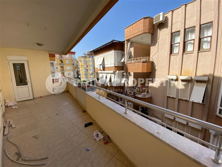 Bright apartment 3+1, 165 m2, in the center of Alanya, Kadipasha district, with two bathrooms and two balconies-id-2645-photo-16