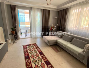 Alanya center: three-room furnished apartment, 100m² in a residence with a swimming pool, 400m from Cleopatra Beach-id-1231-photo-3