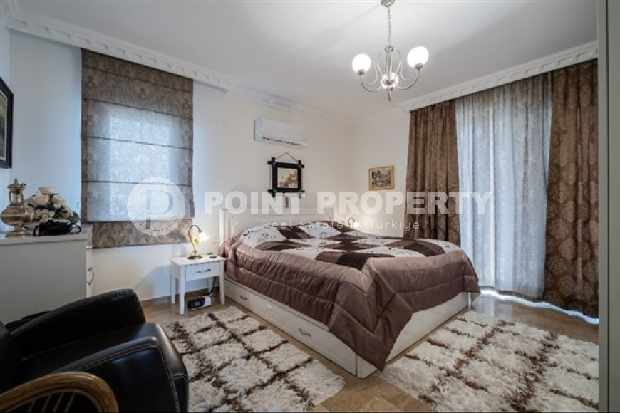 Видовая элитная четырёхкомнатная квартира 250 м2 в районе Кестель, подходит под получение гражданства-id-2651-фото-13