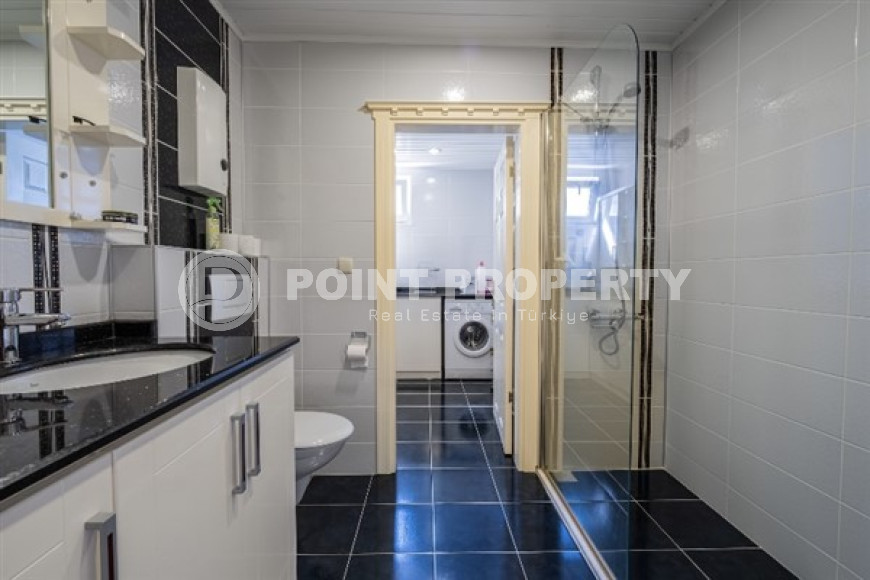 Видовая элитная четырёхкомнатная квартира 250 м2 в районе Кестель, подходит под получение гражданства-id-2651-фото-16