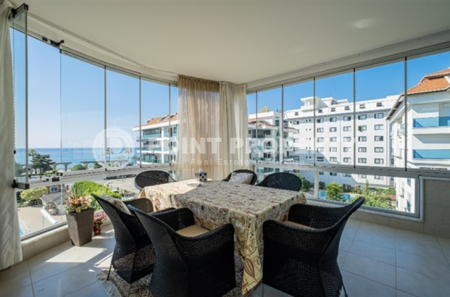 Видовая элитная четырёхкомнатная квартира 250 м2 в районе Кестель, подходит под получение гражданства-id-2651-фото-22