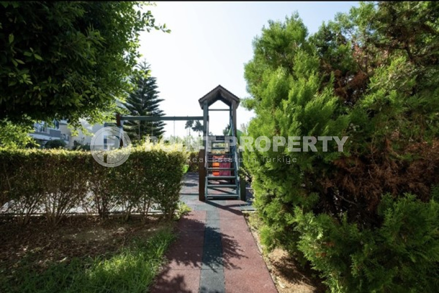 Видовая элитная четырёхкомнатная квартира 250 м2 в районе Кестель, подходит под получение гражданства-id-2651-фото-29