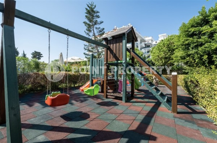 Видовая элитная четырёхкомнатная квартира 250 м2 в районе Кестель, подходит под получение гражданства-id-2651-фото-30