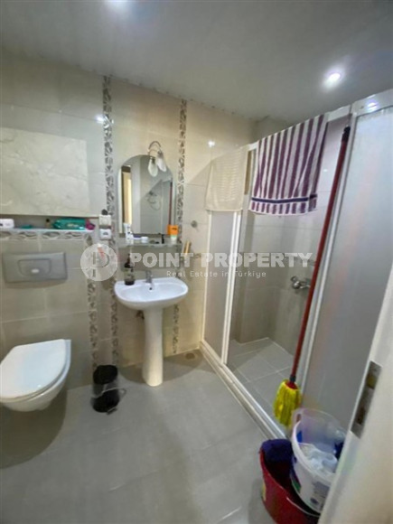 Alanya center: three-room furnished apartment, 100m² in a residence with a swimming pool, 400m from Cleopatra Beach-id-1231-photo-9