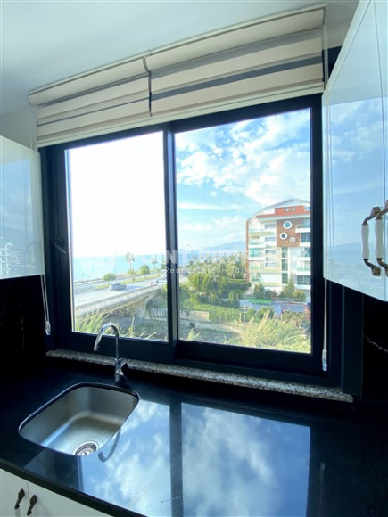 Видовая квартира на первой линии, рядом с морем, 2+1, 95 м2 в районе Кестель, Аланья-id-2652-фото-13