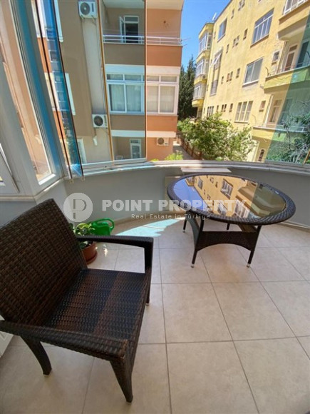 Alanya center: three-room furnished apartment, 100m² in a residence with a swimming pool, 400m from Cleopatra Beach-id-1231-photo-10