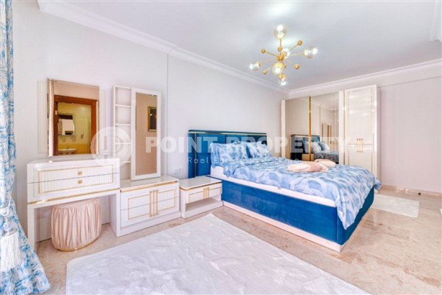 View apartment 2+1 with designer interior and extensive infrastructure in the Mahmutlar area-id-2654-photo-12