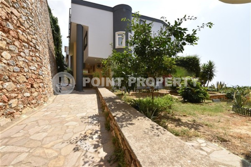 Элегантный дуплекс с тремя спальнями, 170м², с потрясающими видами в районе Алании - Бекташ-id-2656-фото-40