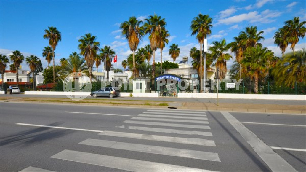 Меблированная вилла с тремя спальнями, 180м², в 50м от частного пляжа, в районе Алании Паяллар.-id-2659-фото-2