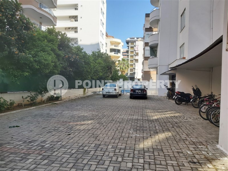 Luxurious 2+1 apartment with an area of 110 m2 from the owner in the Mahmutlar area just 150 meters from the sea and 500 meters from the center of the area-id-1232-photo-15