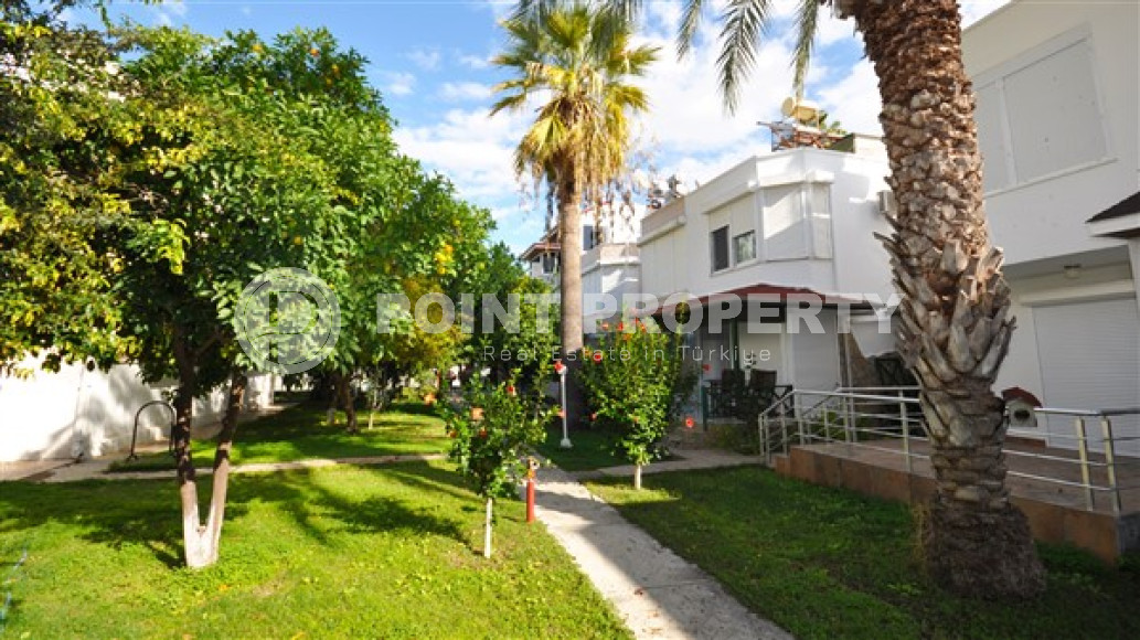 Меблированная вилла с тремя спальнями, 180м², в 50м от частного пляжа, в районе Алании Паяллар.-id-2659-фото-11