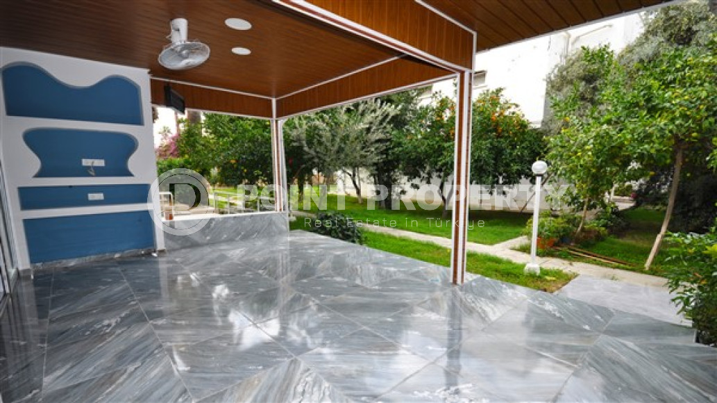 Меблированная вилла с тремя спальнями, 180м², в 50м от частного пляжа, в районе Алании Паяллар.-id-2659-фото-15