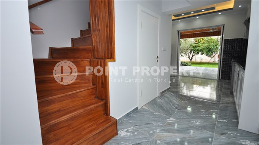 Меблированная вилла с тремя спальнями, 180м², в 50м от частного пляжа, в районе Алании Паяллар.-id-2659-фото-26