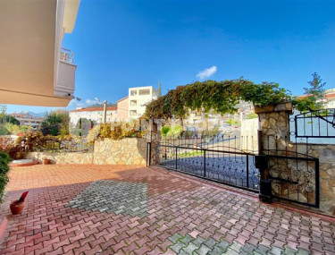 Cozy three-room apartment, 125m², in a complex with a swimming pool in a mountainous area of Alanya-id-2661-photo-4