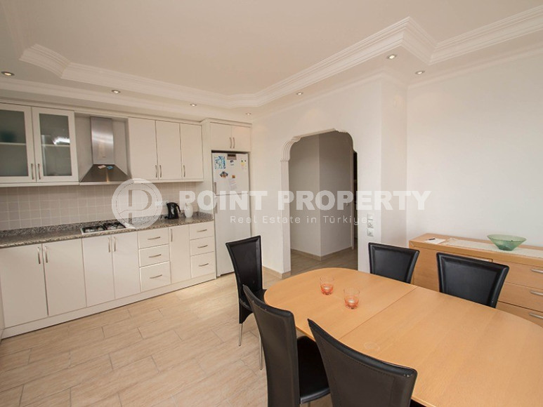 Spacious furnished 2+1 apartment with an area of 95 m2 in a residential complex in the very center of Alanya just 200 meters from the sea-id-1233-photo-13