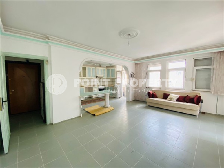 Two bedroom apartment, 115m², in a residence with a swimming pool in Mahmutlar, Alanya, 100m from the sea-id-2663-photo-8