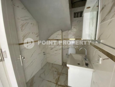 Spacious three-room penthouse on the 6th floor, unfurnished in the Alanya area, Avsallar, with an area of 120 m2-id-2666-photo-5