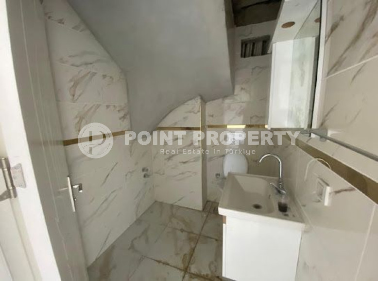 Spacious three-room penthouse on the 6th floor, unfurnished in the Alanya area, Avsallar, with an area of 120 m2-id-2666-photo-5