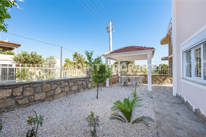 Magnificent villa, 250 m2, eligible for citizenship, located in Avsallar area, Alanya-id-2668-photo-24