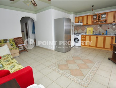 Comfortable apartment, in a low-rise complex with a private beach, 50 meters from the sea, with an area of 110 m2, in the Mahmutlar area, Alanya-id-2671-photo-4