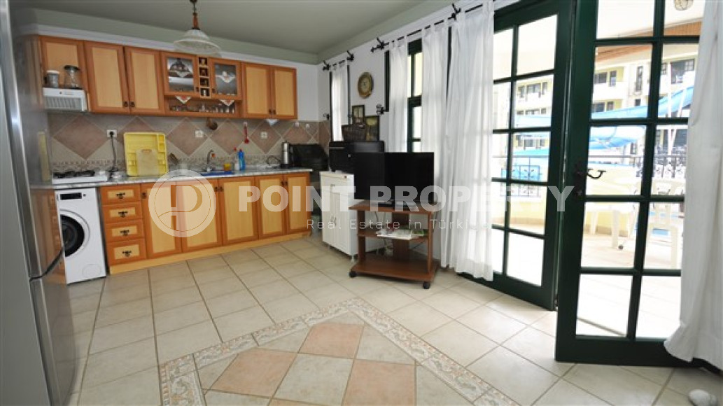 Comfortable apartment, in a low-rise complex with a private beach, 50 meters from the sea, with an area of 110 m2, in the Mahmutlar area, Alanya-id-2671-photo-6