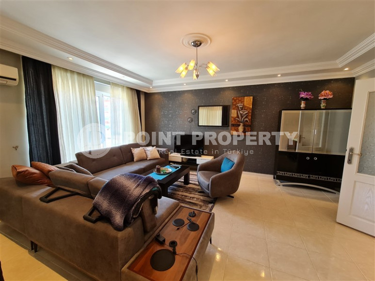 Comfortable three-room apartment from the owner with a layout of 2+1, 95 m2, in a modern complex with a swimming pool, with a full set of furniture, the center of Alanya.-id-1234-photo-9