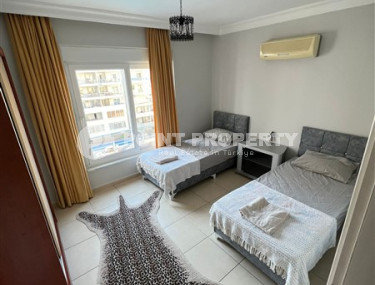 Spacious 2+1 apartment, 300 meters from the sea, furnished in Mahmutlar area, Alanya, 110 m2-id-2672-photo-5