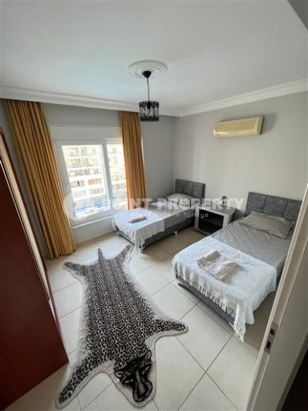 Spacious 2+1 apartment, 300 meters from the sea, furnished in Mahmutlar area, Alanya, 110 m2-id-2672-photo-5