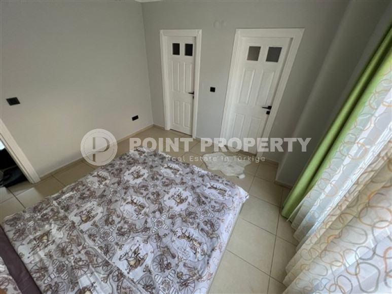 Spacious 2+1 apartment, 300 meters from the sea, furnished in Mahmutlar area, Alanya, 110 m2-id-2672-photo-8