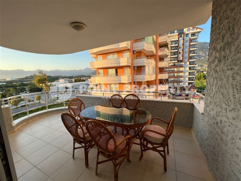 Spacious 2+1 apartment, 300 meters from the sea, furnished in Mahmutlar area, Alanya, 110 m2-id-2672-photo-10