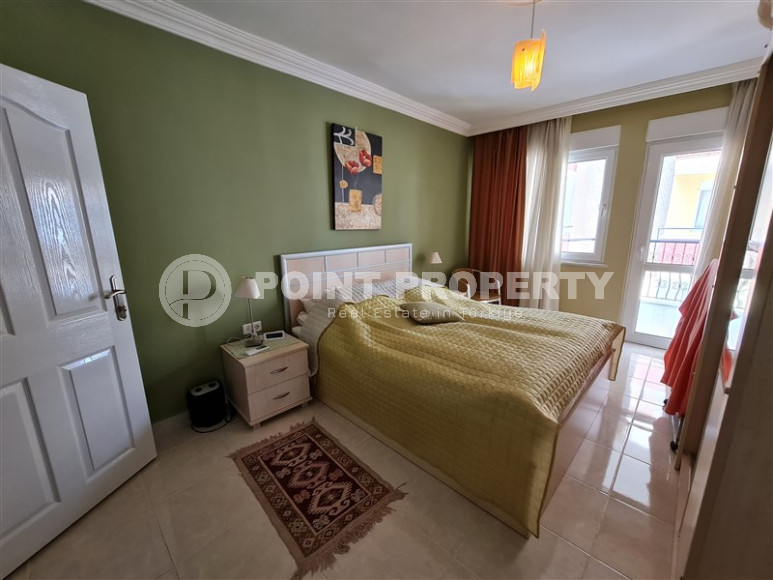 Comfortable three-room apartment from the owner with a layout of 2+1, 95 m2, in a modern complex with a swimming pool, with a full set of furniture, the center of Alanya.-id-1234-photo-12