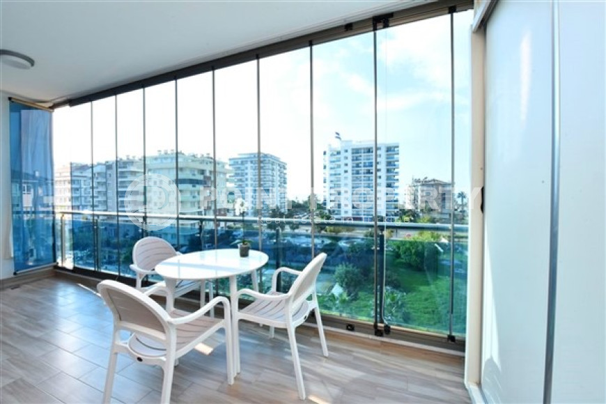 Stylish and compact 1+1 apartment with glazed balcony, 70 m2 in Mahmutlar, Alanya-id-2673-photo-11