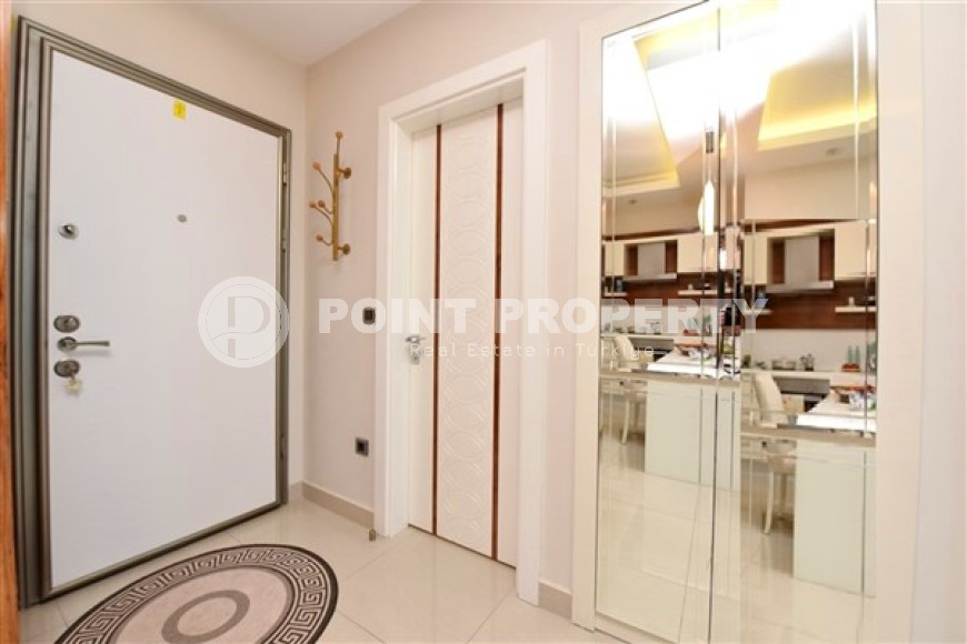 Stylish and compact 1+1 apartment with glazed balcony, 70 m2 in Mahmutlar, Alanya-id-2673-photo-13