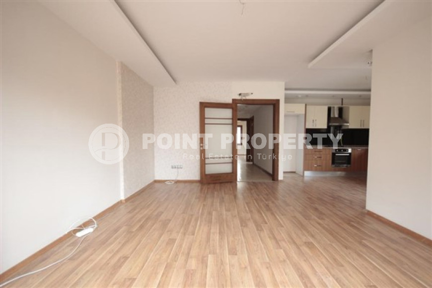 Spacious apartment, unfurnished, 124 m2 in a complex built in 2016, in the Mezitli area, Mersin.-id-2675-photo-7