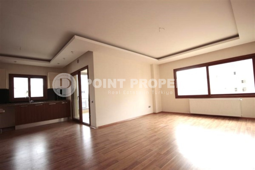Spacious apartment, unfurnished, 124 m2 in a complex built in 2016, in the Mezitli area, Mersin.-id-2675-photo-8