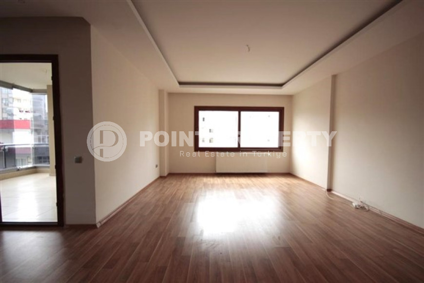 Spacious apartment, unfurnished, 124 m2 in a complex built in 2016, in the Mezitli area, Mersin.-id-2675-photo-9