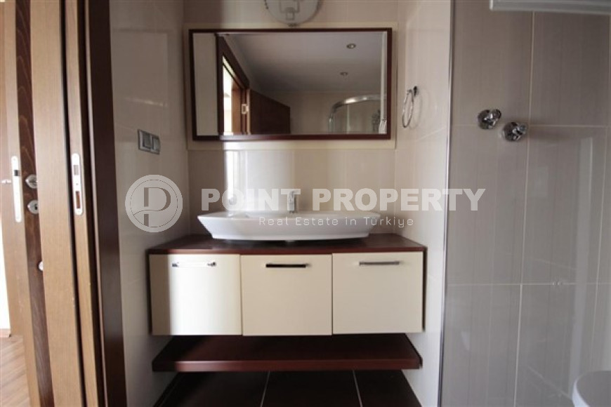 Spacious apartment, unfurnished, 124 m2 in a complex built in 2016, in the Mezitli area, Mersin.-id-2675-photo-20