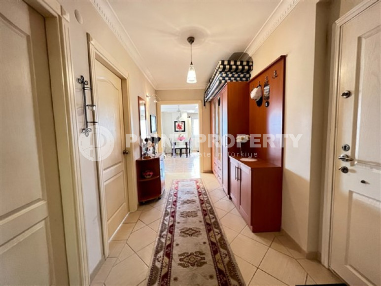 Elegant two bedroom apartment, 120m², 600m from the sea in Lower Oba, Alanya-id-2677-photo-6