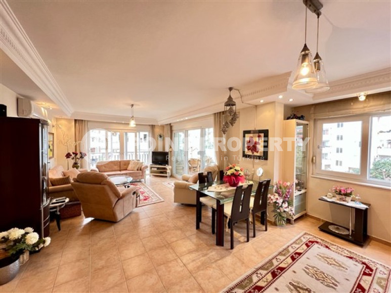 Elegant two bedroom apartment, 120m², 600m from the sea in Lower Oba, Alanya-id-2677-photo-15