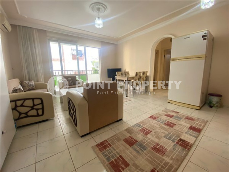 Меблированная трёхкомнатная квартира в центре Аланьи, 85 м2, на 2 этаже в 450 метрах от моря-id-2678-фото-3